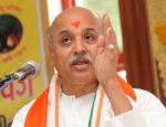 pravin togadia supported valentine day