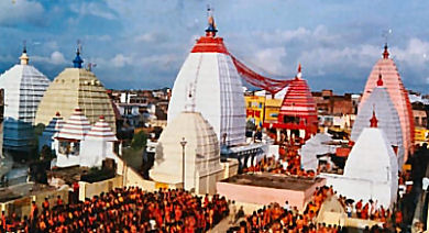 वैद्यनाथ मंदिर: सावन के मेला में हर दिन चढ़ रहा मेले का रंग